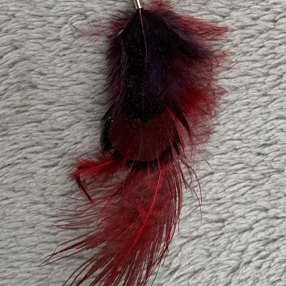 Express Layered Golden-Toned Beaded Triangles and Feather Necklace - Picture 9 of 15